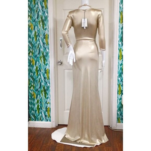 Chiara Boni made in Italy Metallic Gold Gown Size 0 Long Evening Pleated Waist D - Picture 2 of 12